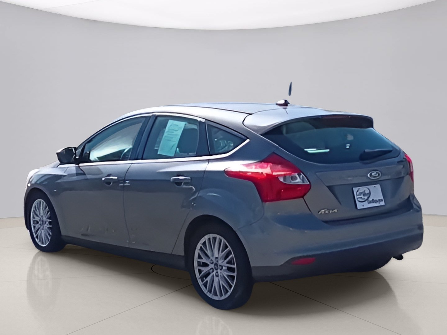 Used 2012 Gray Ford SEL image 3