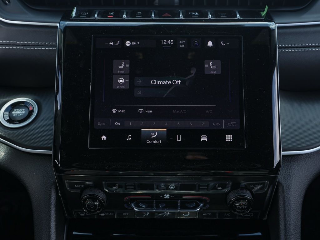 New 2026 Bright White Clear-Coat Exterior Paint Jeep Laredo X image 28