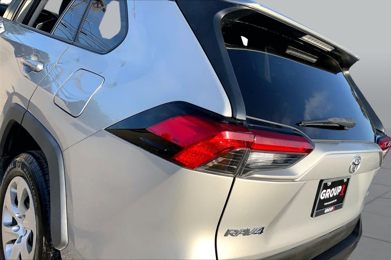 Used 2019 Silver Sky Metallic Toyota LE image 28