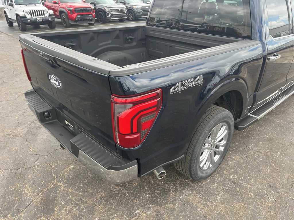 Used 2024 Antimatter Blue Metallic Ford LARIAT image 13
