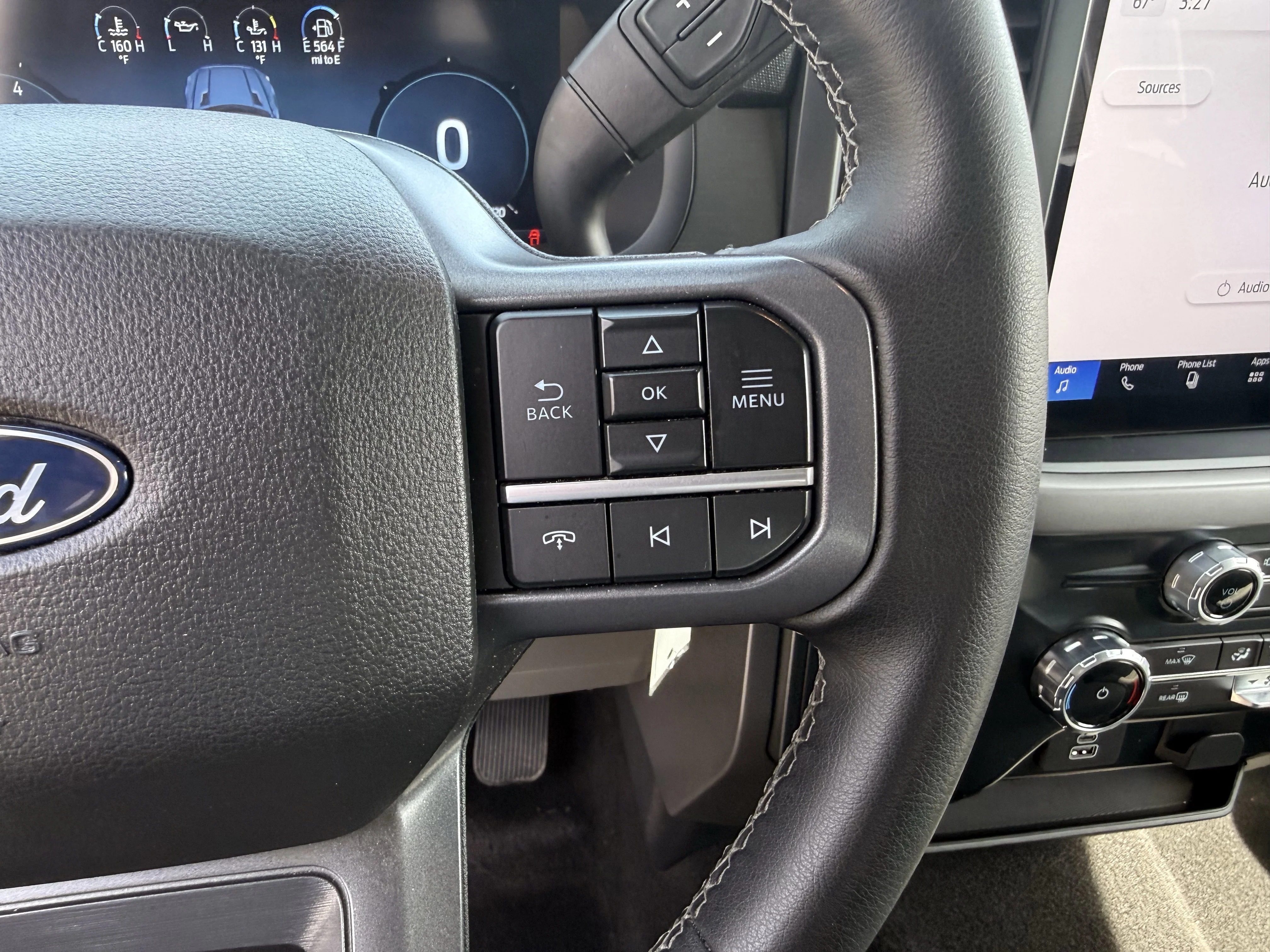 Used 2025 Silver Metallic Ford XLT image 19