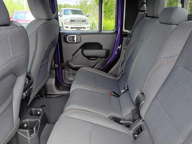 New 2026 Reign Exterior Paint Jeep Sport S image 19