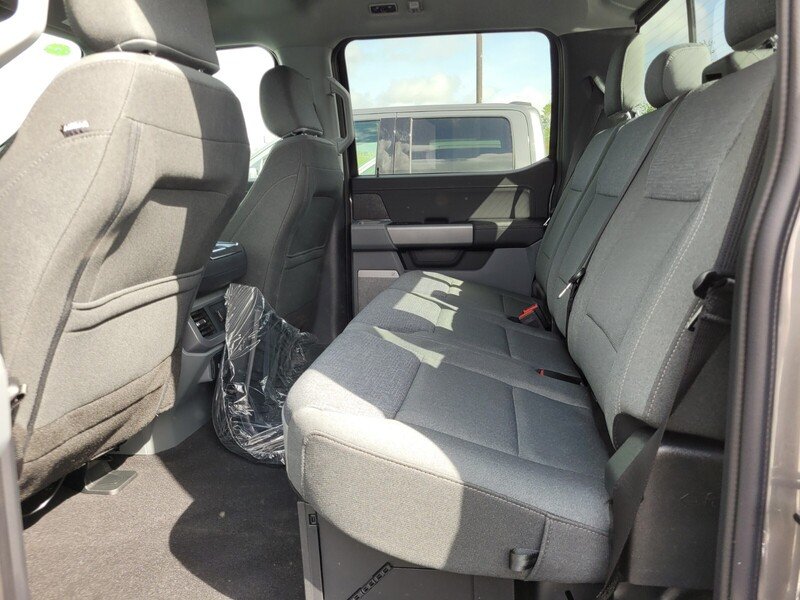 2025 Ford F-150 XLT - Photo 28