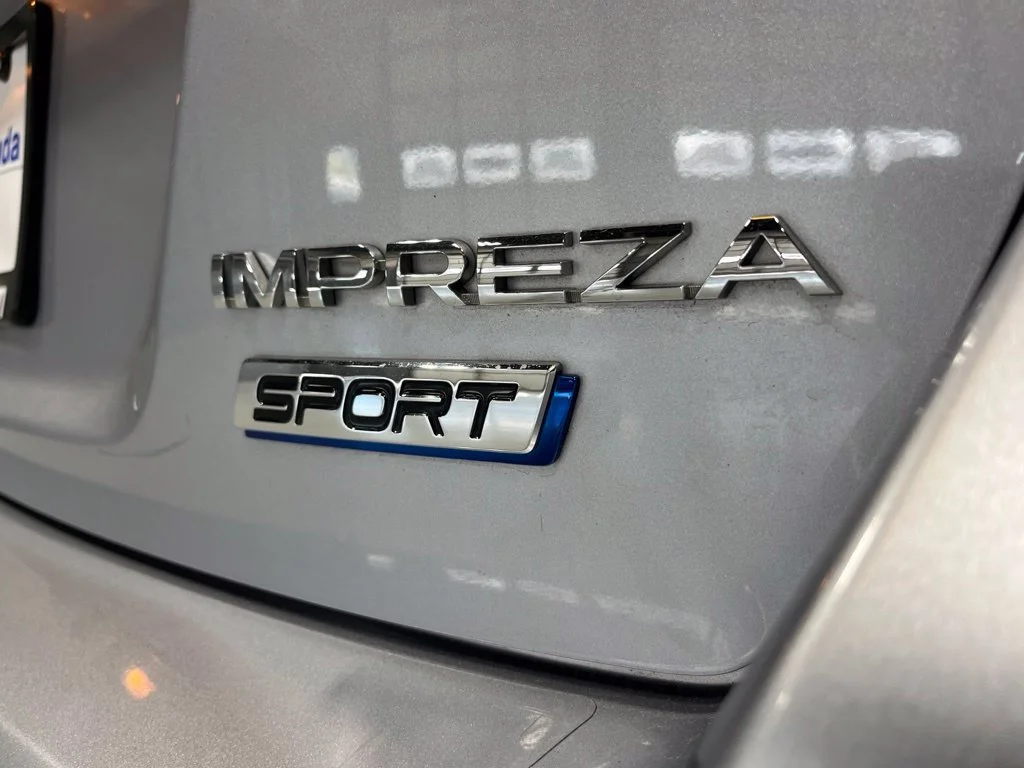 Used 2016 Ice Silver Metallic Subaru 2.0i Sport Premium image 32