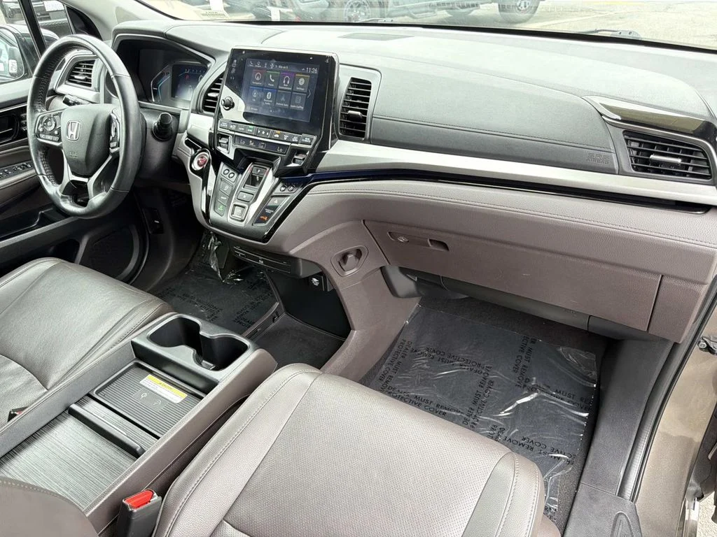 Used 2019 Pacific Pewter Metallic Honda Elite image 35