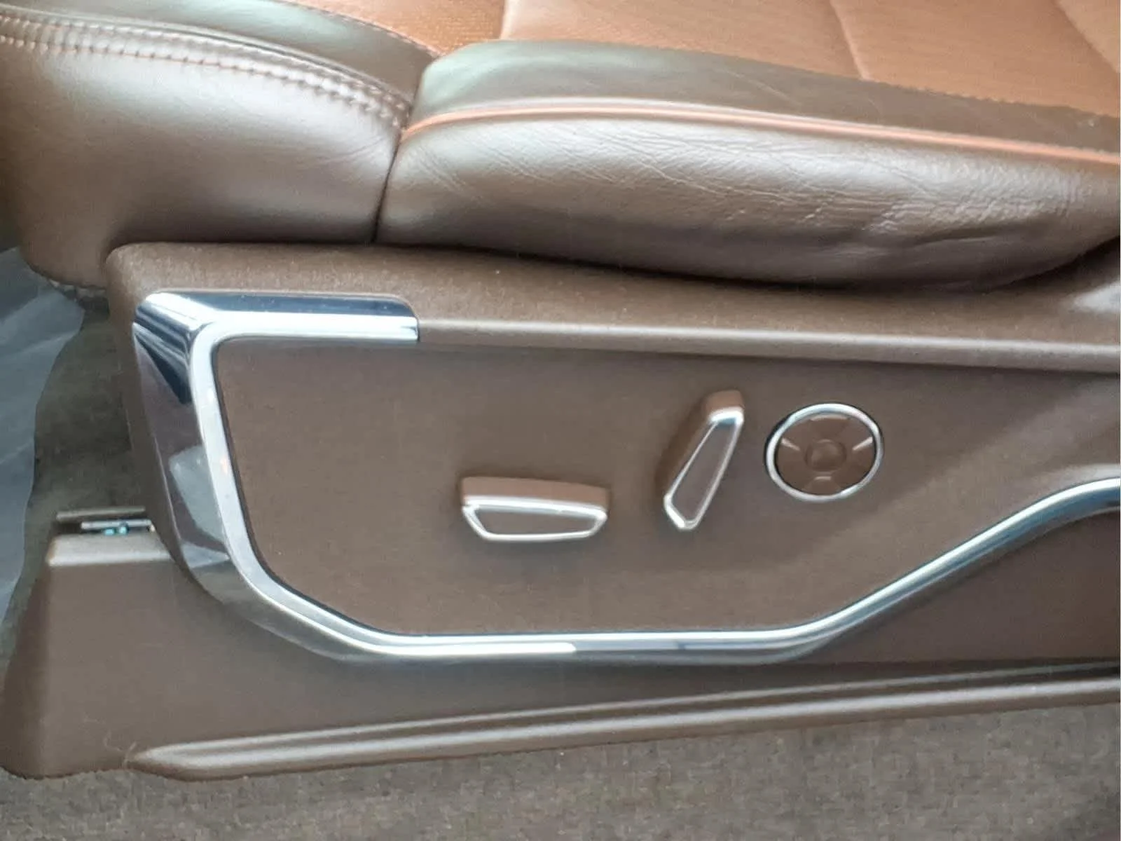 Used 2021 Iconic Silver Ford King Ranch image 16