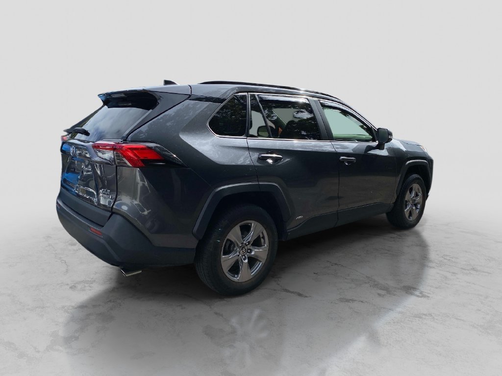 Used 2022 Gray Toyota XLE image 8