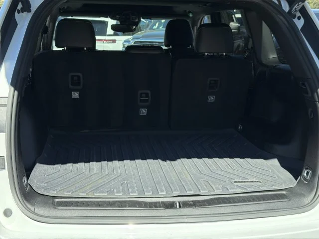 Used 2023 White Jeep Altitude X image 38