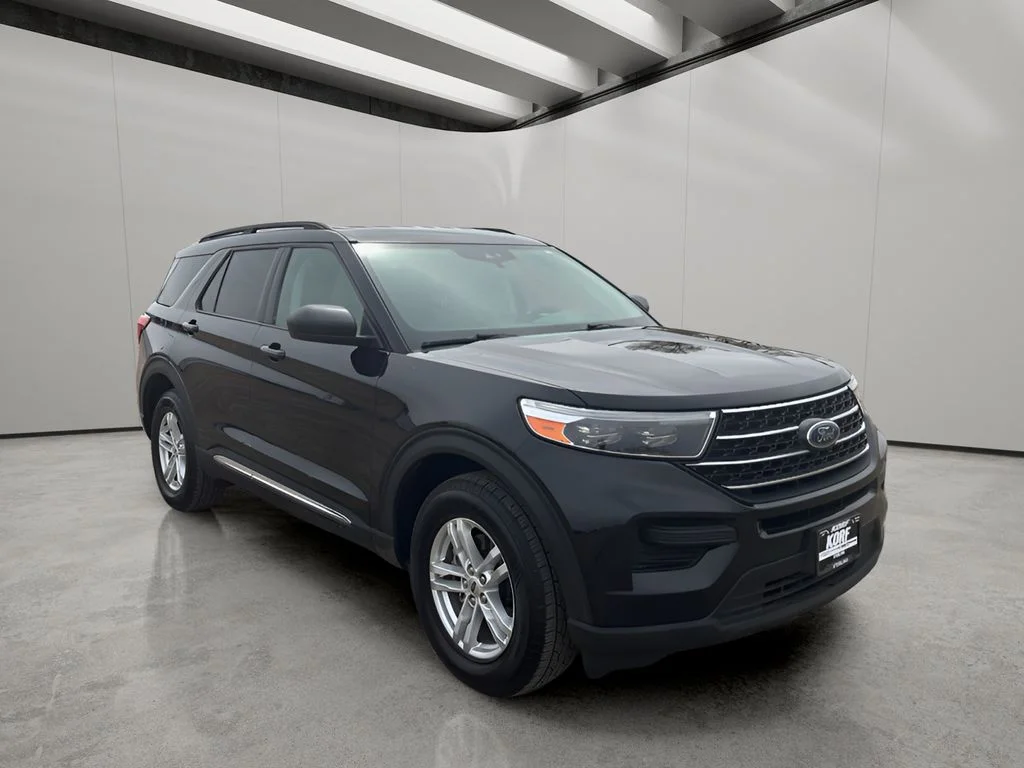 Used 2021 Agate Black Metallic Ford XLT image 7