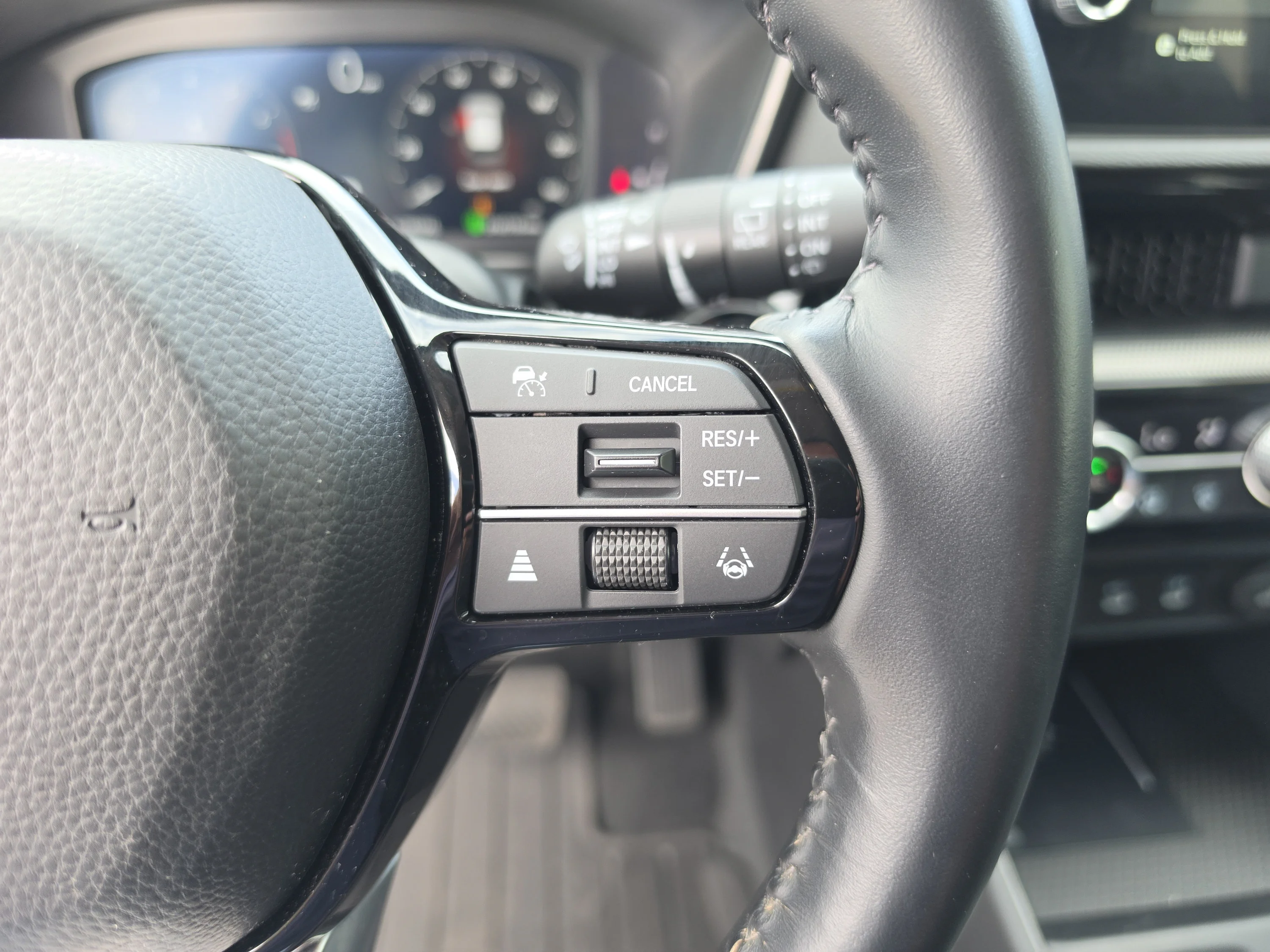 Used 2026 Meteorite Gray Metallic Honda EX-L image 34