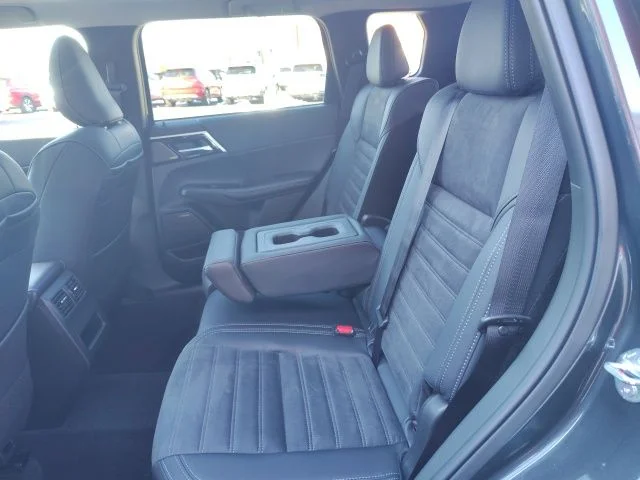 2026 Mitsubishi Outlander SE - Photo 27
