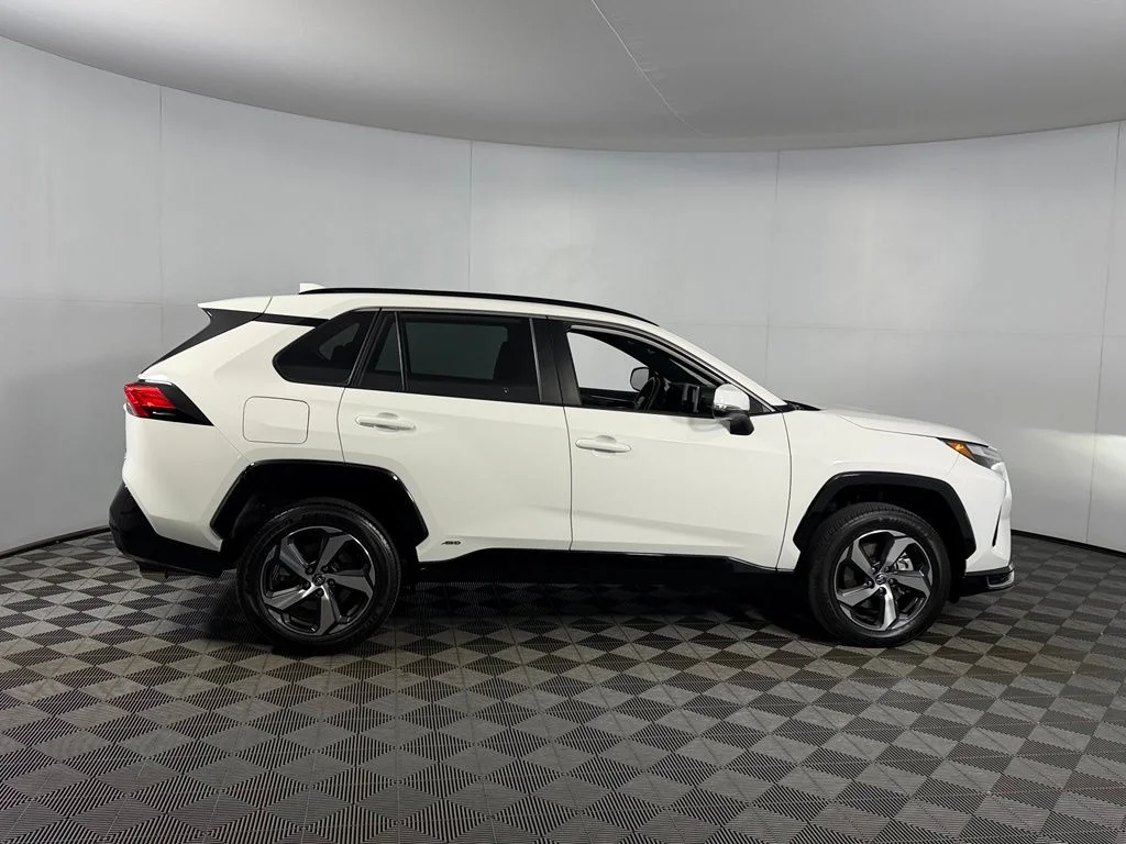 Certified Used 2025 White Toyota SE image 5