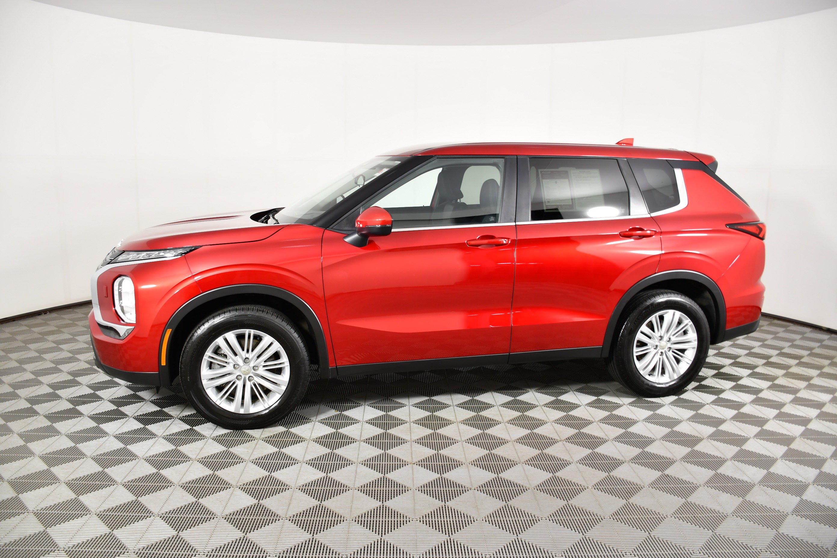 Certified Used 2024 Red Diamond Mitsubishi ES image 9