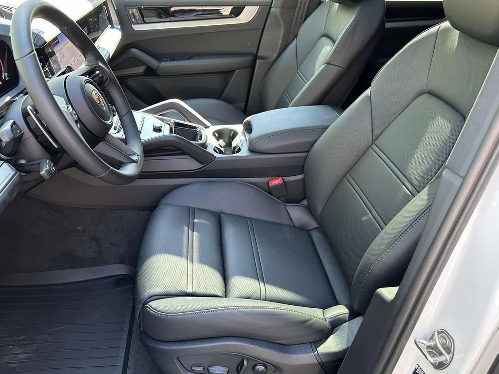 New 2026 White Porsche  image 12
