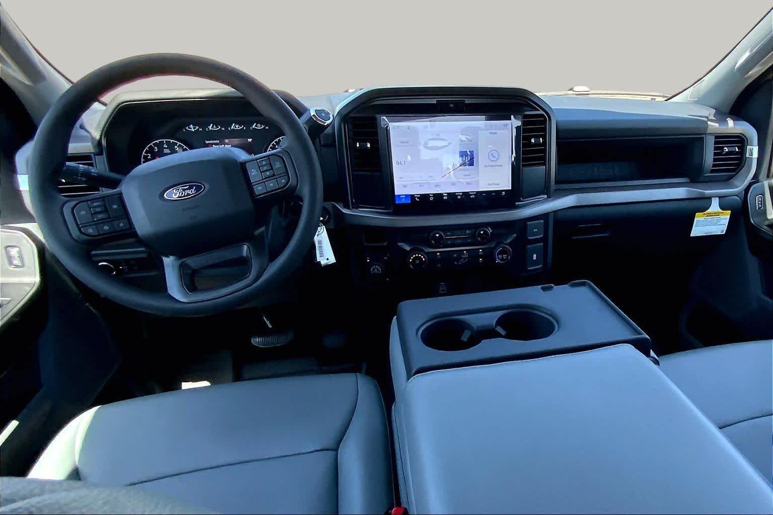 New 2026 Oxford White Ford XL image 5