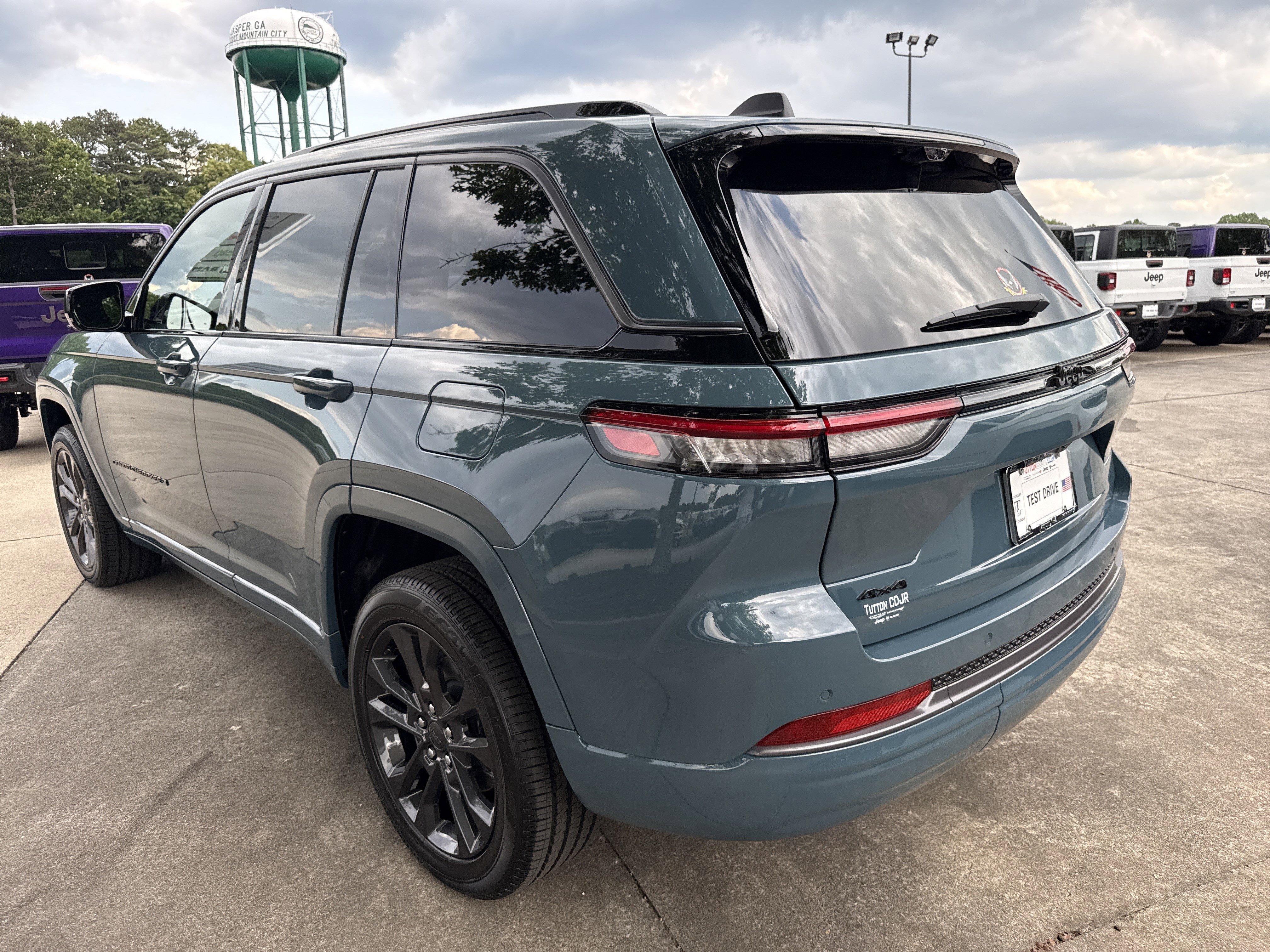 New 2026 Steel Blue Jeep Limited Reserve image 5