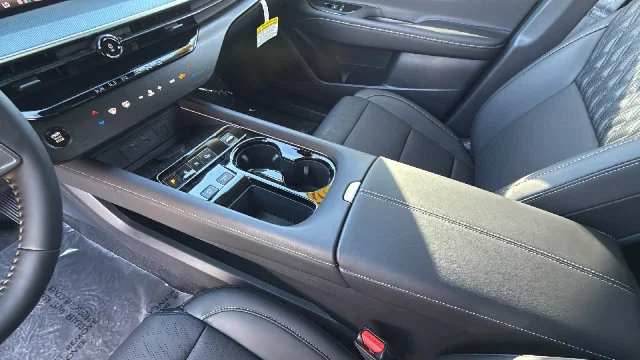 2026 Nissan Murano Platinum - Photo 13