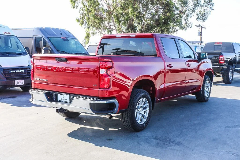 Used 2023 Red Chevrolet LT image 9