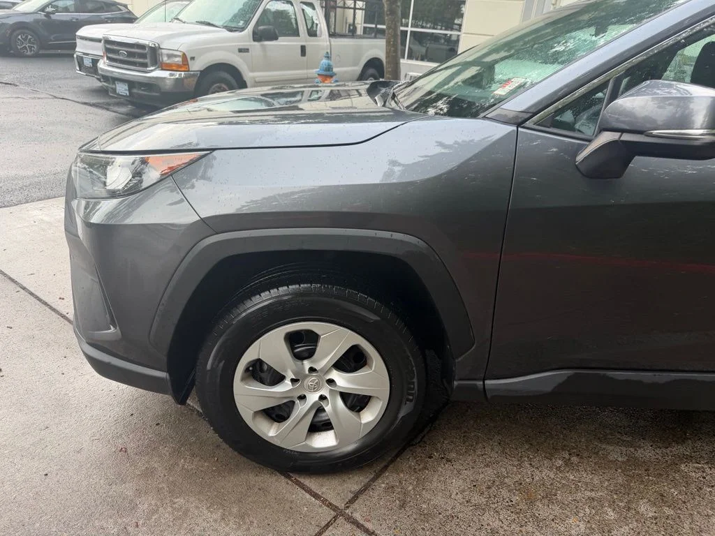 Used 2020 Magnetic Gray Metallic Toyota LE image 8