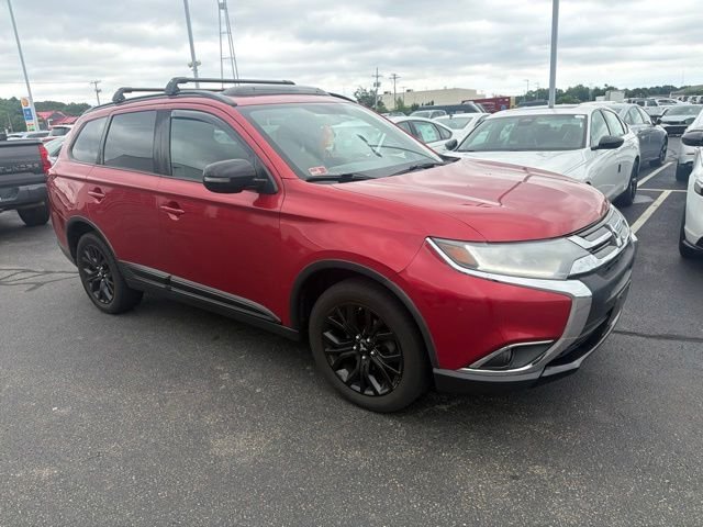 Used 2018 Red Mitsubishi  image 1
