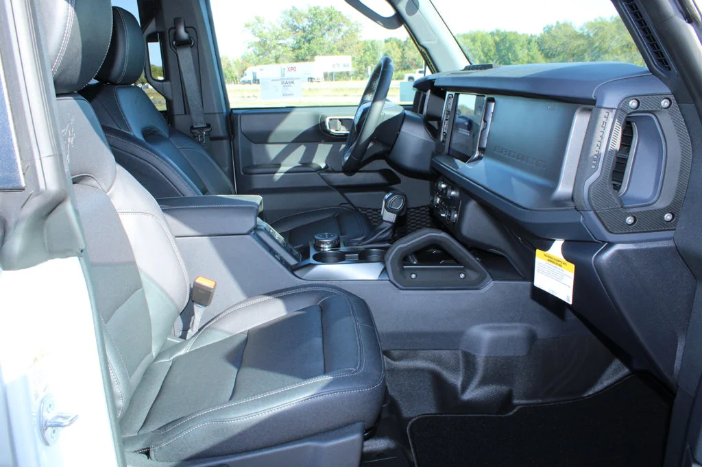 New 2026 Avalanche Gray Ford Badlands® image 37