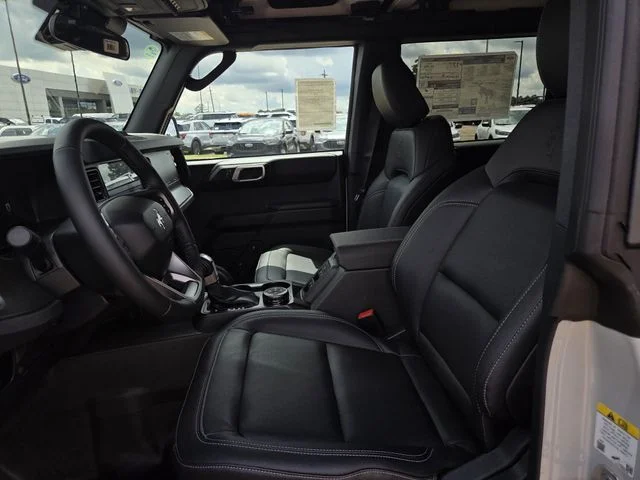 New 2026 Avalanche Gray Ford Badlands® image 33