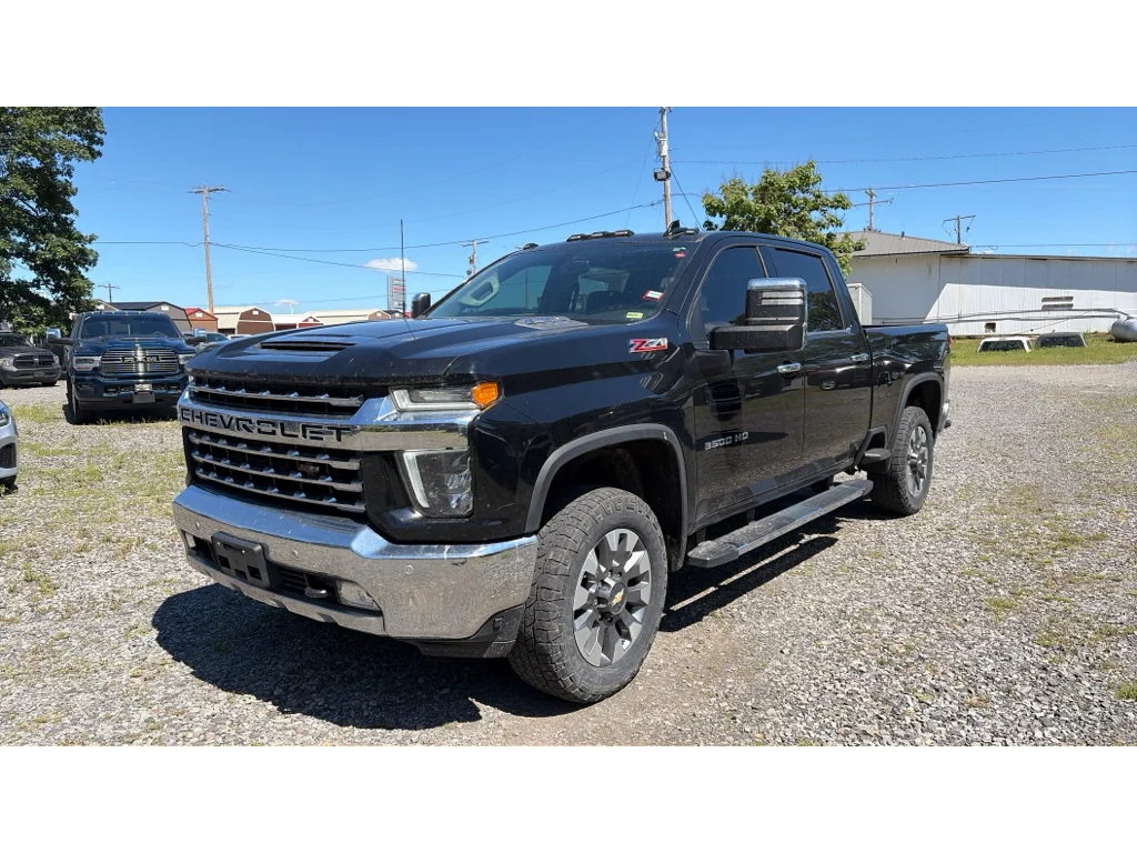 2022 Chevrolet Silverado HD LTZ 4WD Crew Cab Standard Box SRW's photo