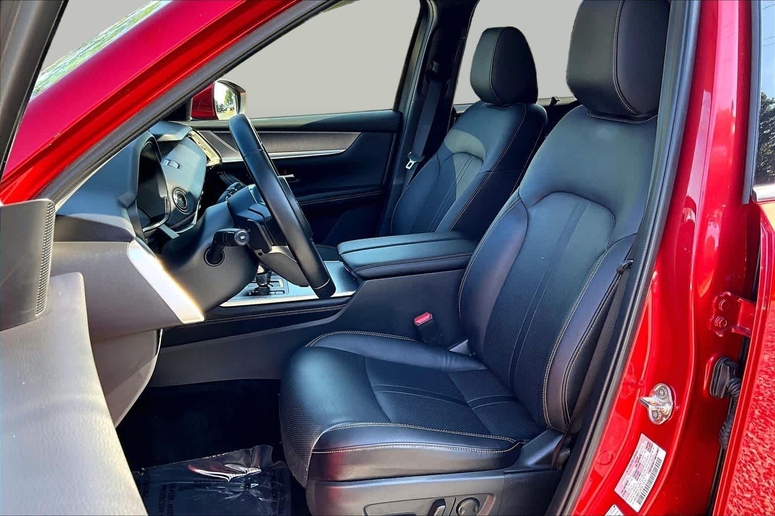Used 2025 Soul Red Crystal Metallic Mazda Preferred Package image 15