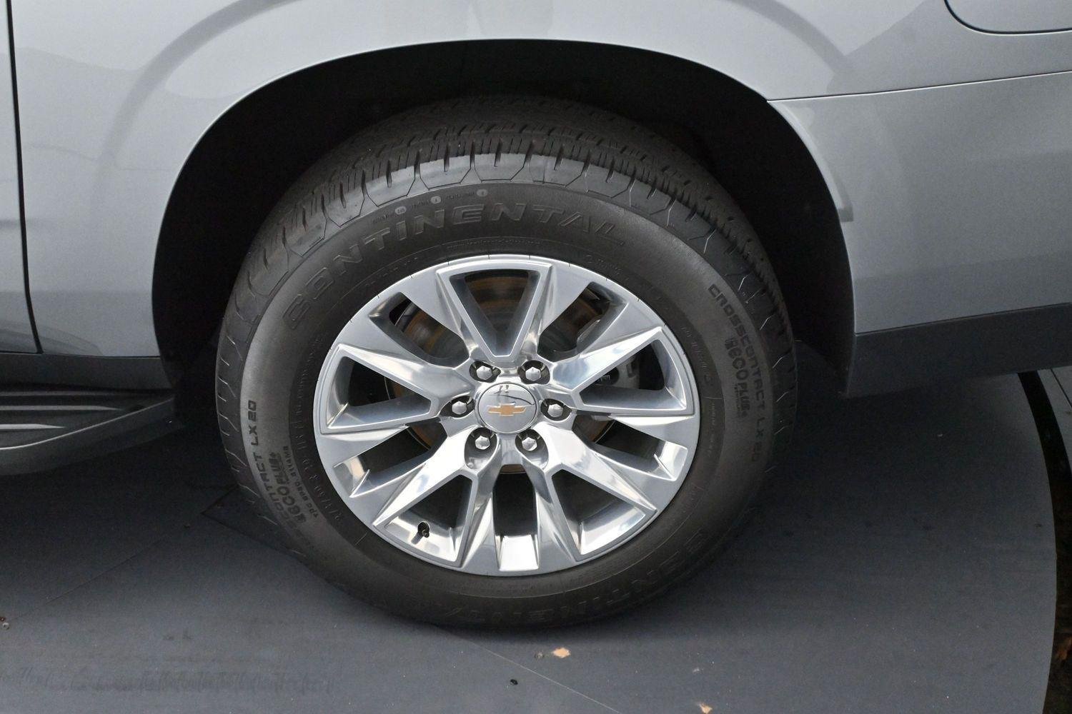 Used 2025 Sterling Gray Metallic Chevrolet Premier image 31