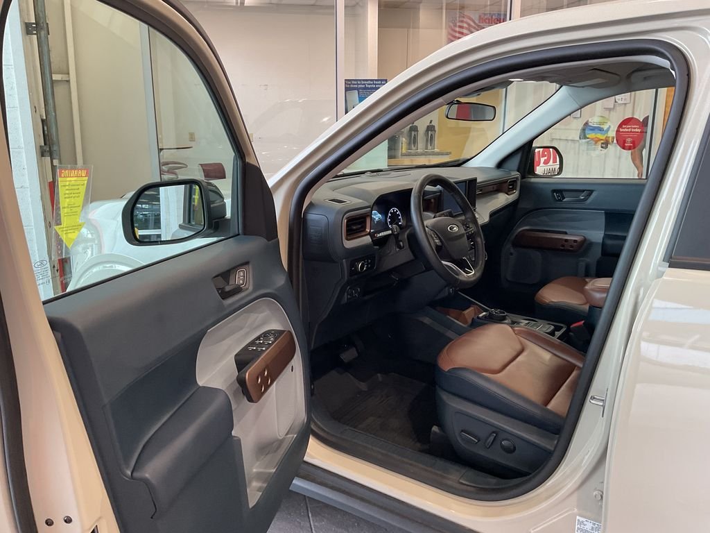 Used 2024 Beige Ford Lariat image 13