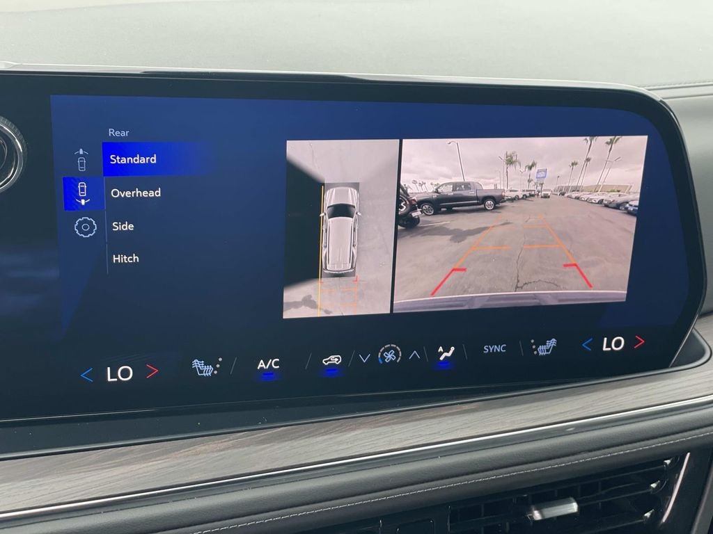 2025 Chevrolet Tahoe LT - Photo 13