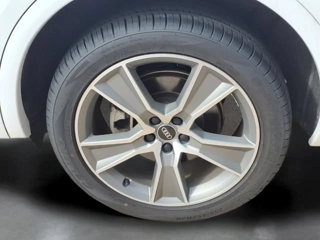 Used 2025  Audi S line Premium image 30