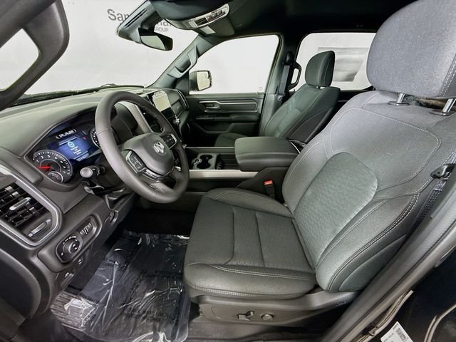 New 2026 Diamond Black Crystal Pearl-Coat Exterior Paint RAM Big Horn/Lone Star image 21