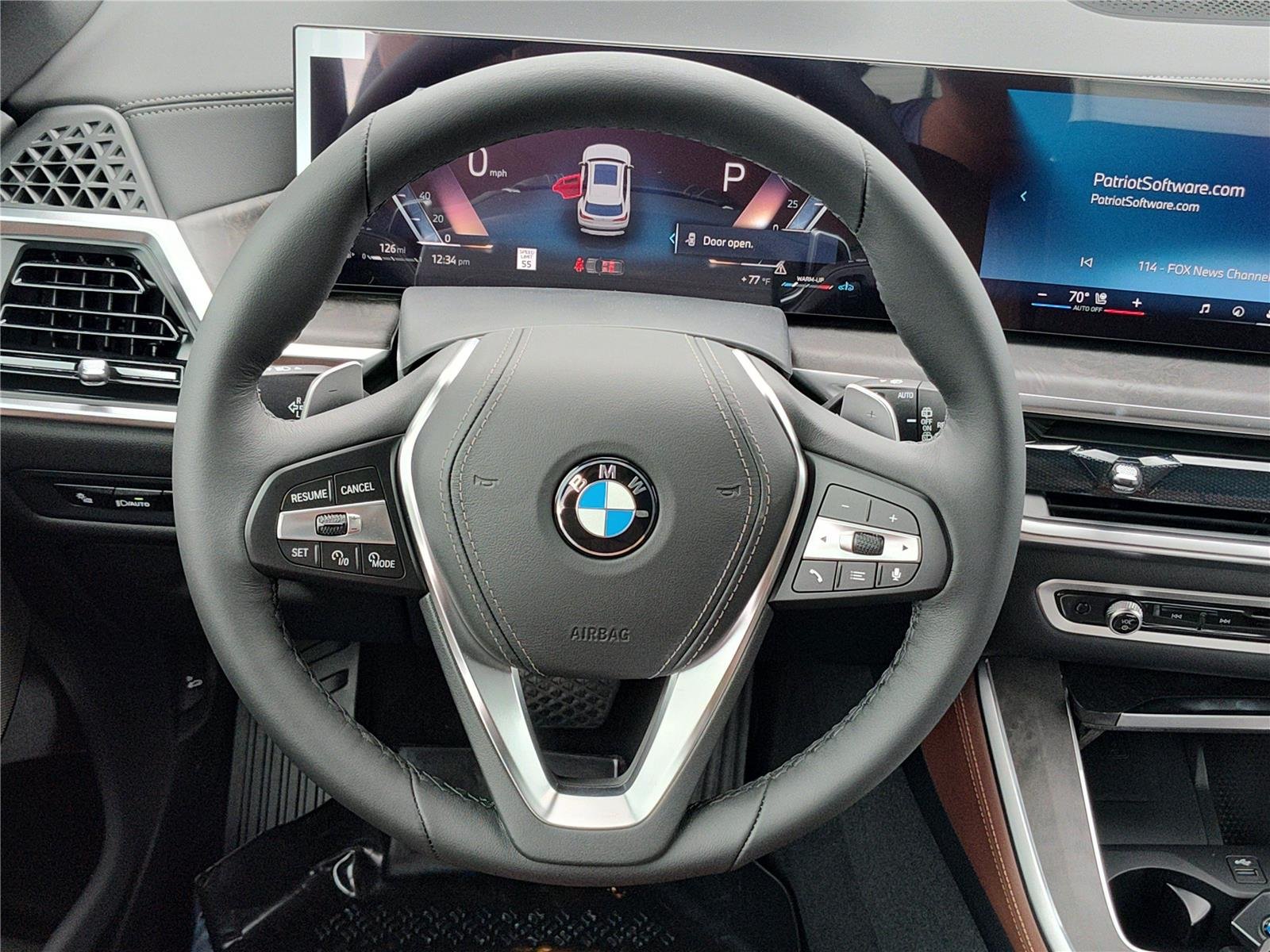 New 2026 Mineral White Metallic BMW sDrive40i image 8
