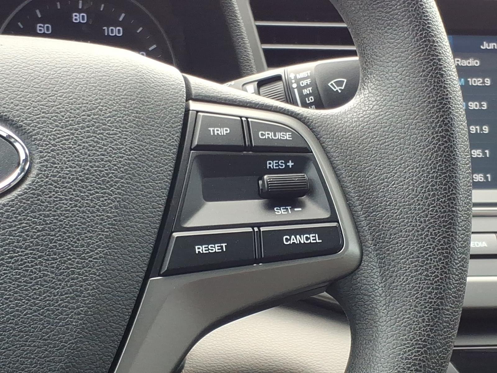 Used 2017 Electric Blue Hyundai SE image 26