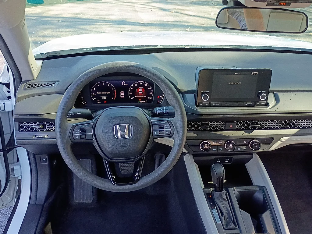Certified Used 2024 WHITE Honda LX image 12