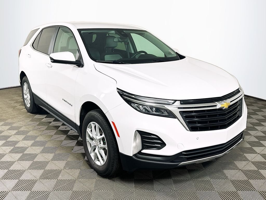 Used 2023 Summit White Chevrolet LT image 3