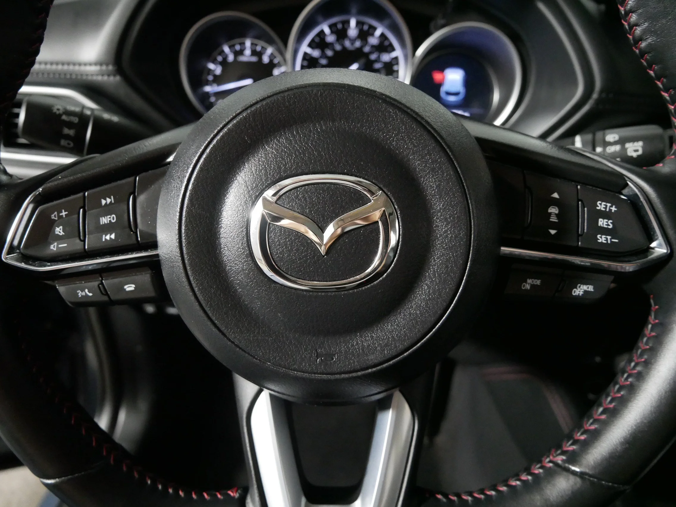 Used 2024 Polymetal Gray Metallic Mazda 2.5 S Carbon Edition image 25