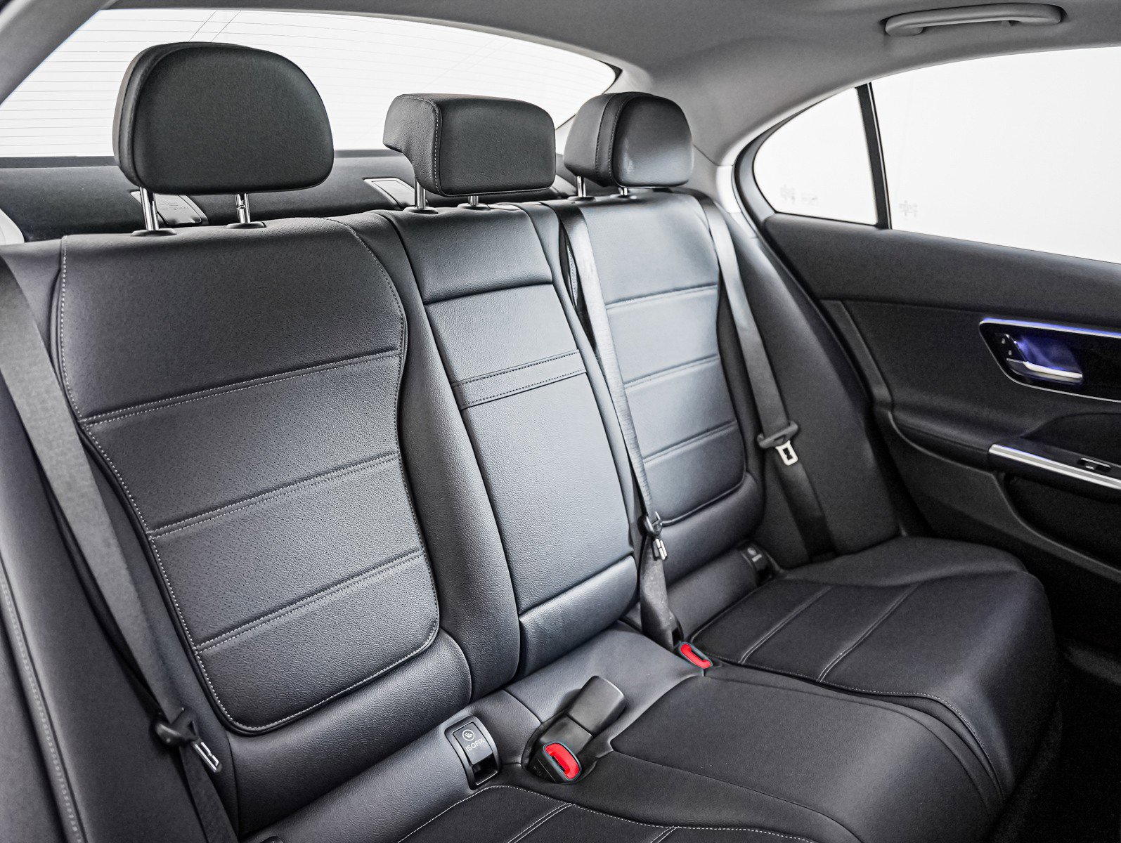 New 2026 Cirrus Silver Metallic Mercedes-Benz C 300 image 10