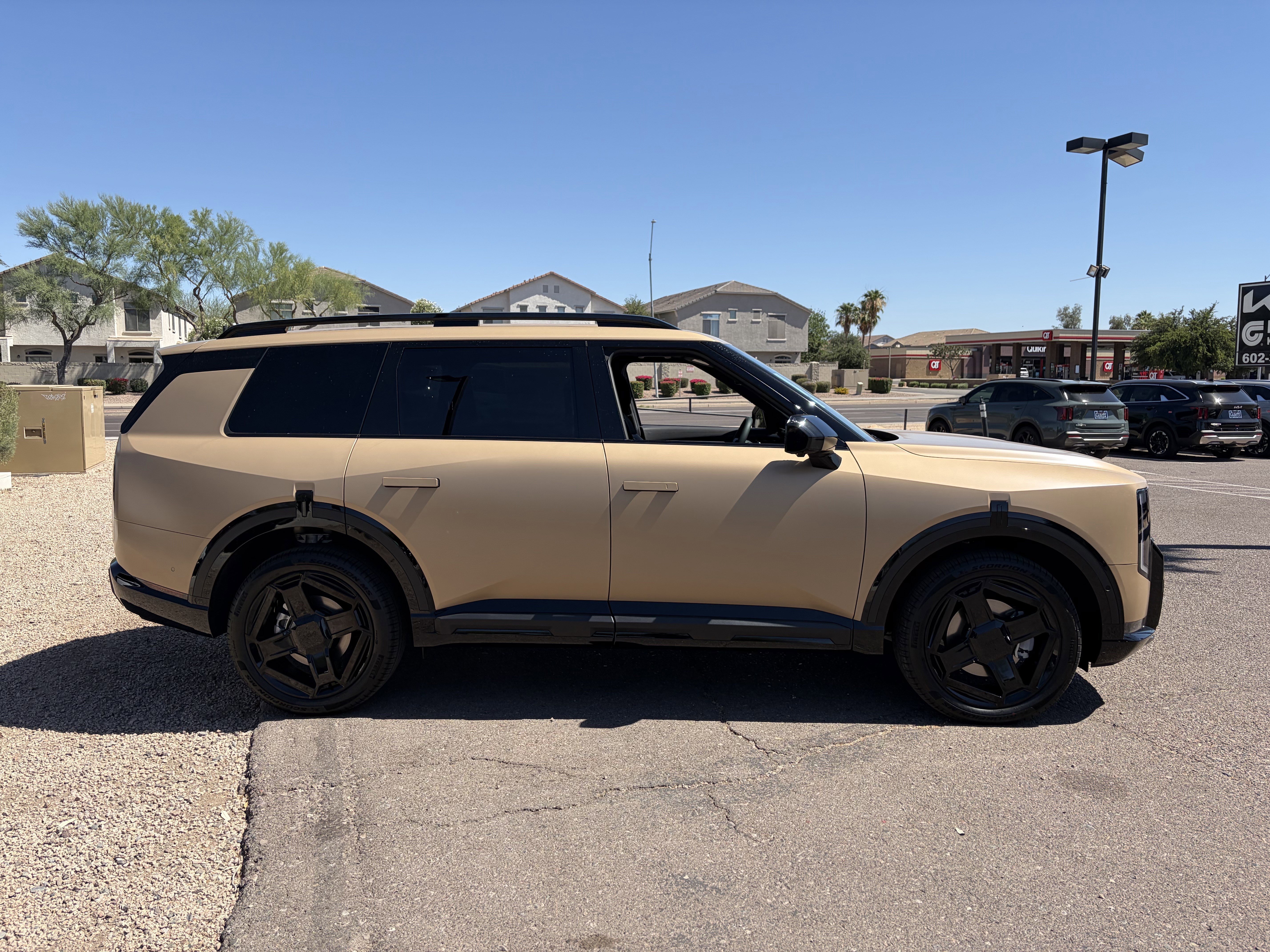 New 2027 Terrain Brown Matte Kia X-Line SX Prestige image 2