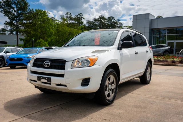 Used 2012 Super White Toyota Base image 12