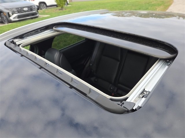 2025 Mazda CX-30 2.5 S Preferred photo 2