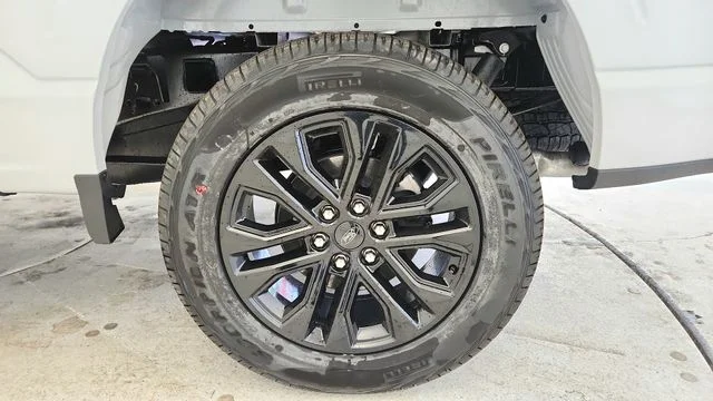 New 2026 Avalanche Ford XLT image 33