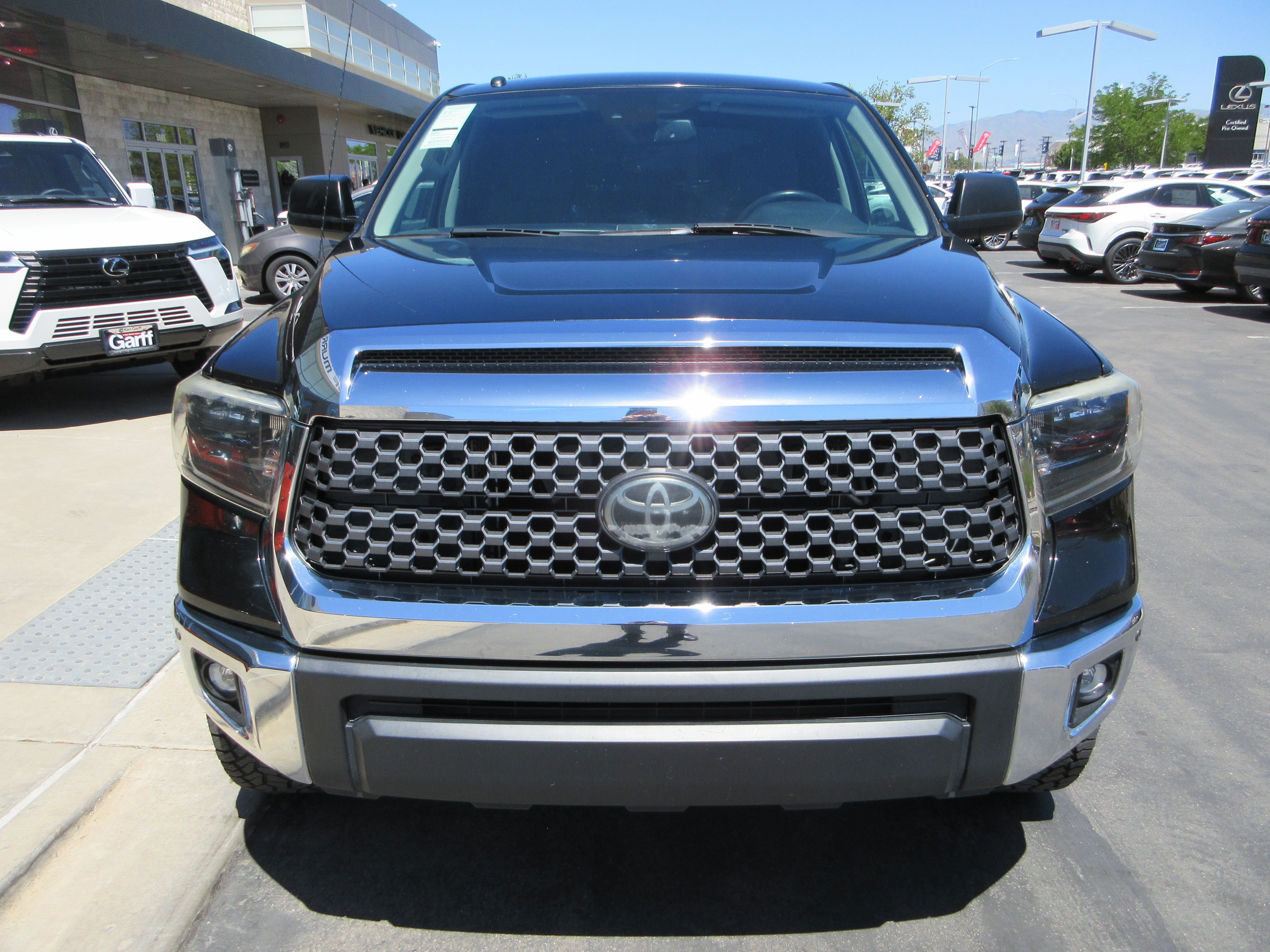 Used 2019 Midnight Black Metallic Toyota SR5 image 14