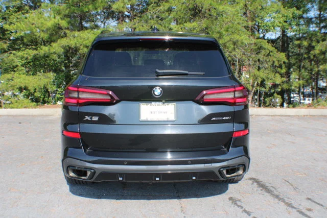 Used 2023 Black Sapphire Metallic BMW xDrive40i image 16