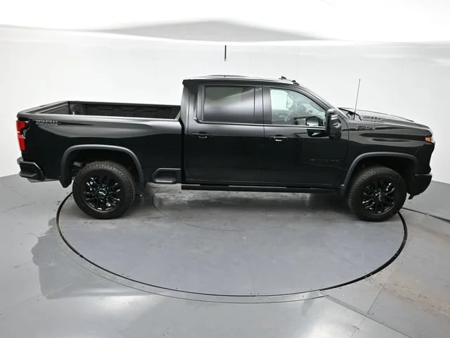 Used 2025 Black Chevrolet LTZ image 40