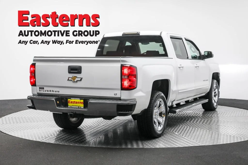Used 2018 White Chevrolet LT image 5
