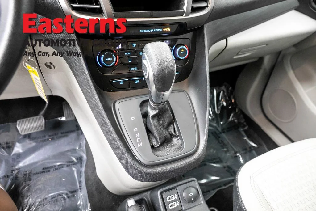 Used 2022 Silver Ford XLT image 12