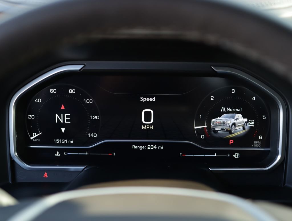 Used 2023 White Frost Tricoat GMC Denali image 12