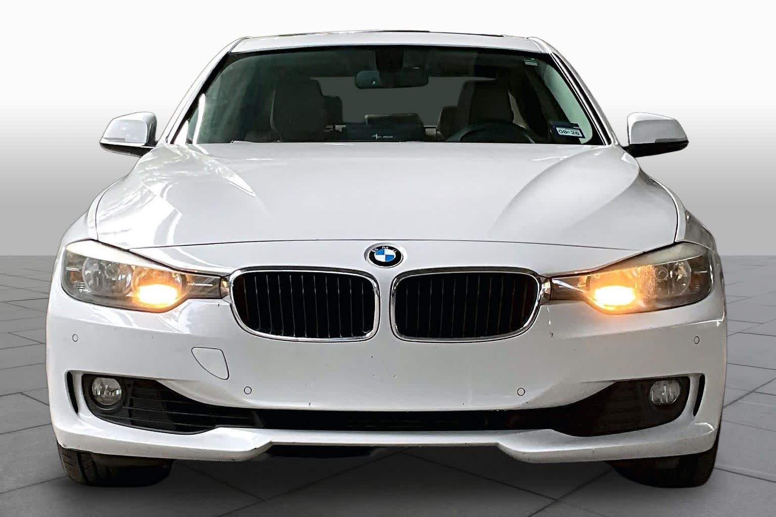 Used 2013 Alpine White BMW 328i image 3